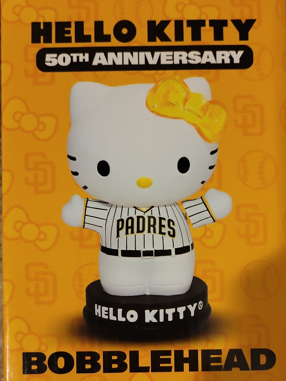 Hello Kitty Yellow Bow Padres Bobblehead Party Figure